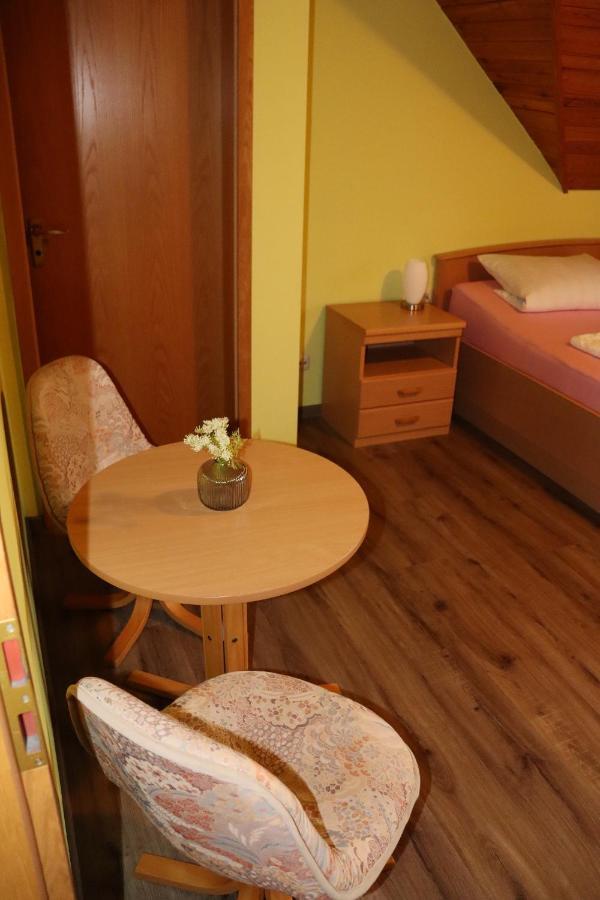 Zur Altmuehlquelle Hotel Windelsbach Buitenkant foto